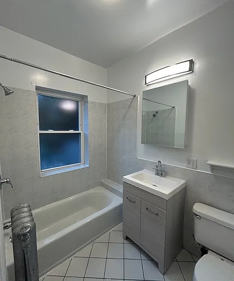 1154 W Lunt Ave #107 — Photo 7