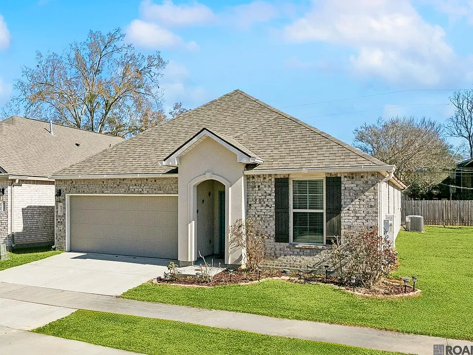 6527 Tiger Pointe Dr