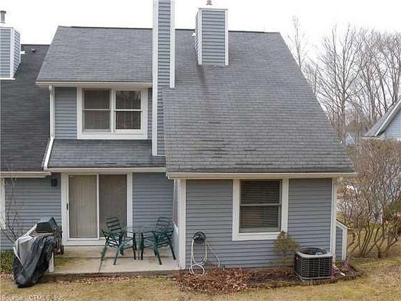 3rd image of 6 Meadow Lake Dr