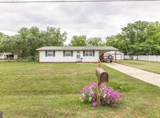 120 Southside Dr, Cochran, GA 31014