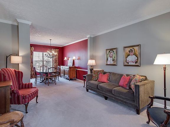 5th image of 445 Essex Park Cir