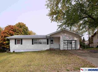 6130 Jaynes St, Omaha, NE 68104