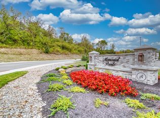 820 Fairbanks Ln, Southgate, KY