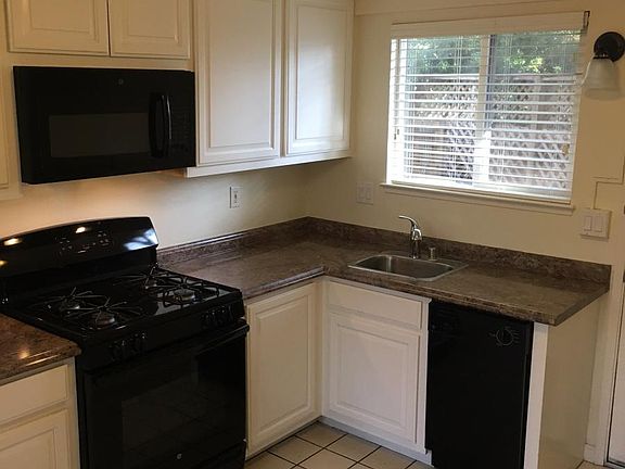 2nd image of 475 E Cotati Ave APT A