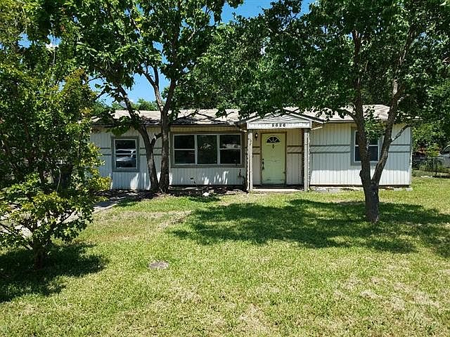 1st image of 2626 Dinah Dr