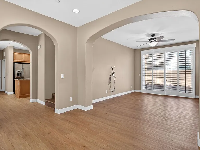 621 Calle Vibrante — Photo 4
