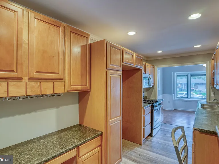 124 Hilldale Ct — Photo 26