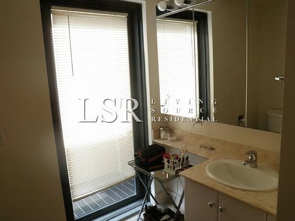 1st image of 85 John St APT 12F