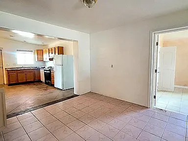 834 W Santa Maria St — Photo 6
