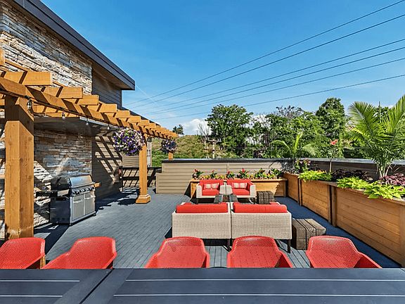 4th image of 3001 McKnight East Dr APT 305