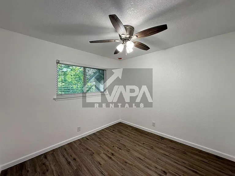8827 Slumber Ln — Photo 12