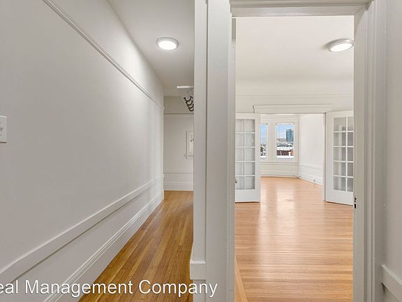 4th image of 3178 16th St APT 5