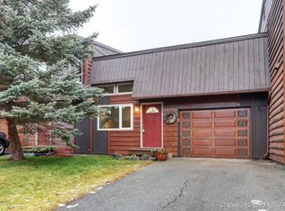 2055 Stonegate Cir, Anchorage, AK 99515