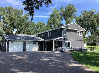21950 733rd Ave, Albert Lea, MN 56007