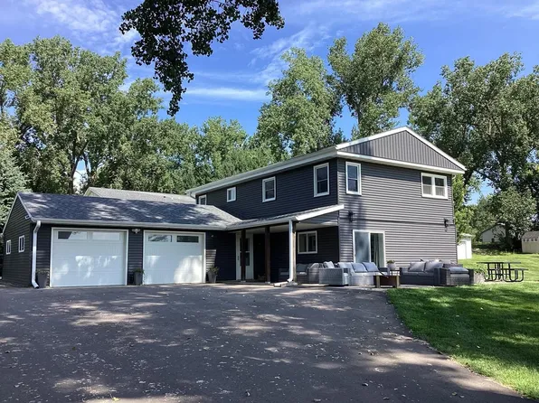 21950 733rd Ave, Albert Lea, MN 56007