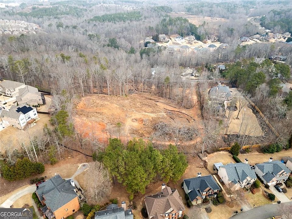 2nd image of 2030 Vicki Ln