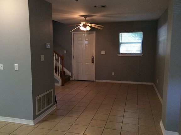 5th image of 225 Milray Ln #1