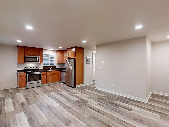 4th image of 2301 S 74th St #15
