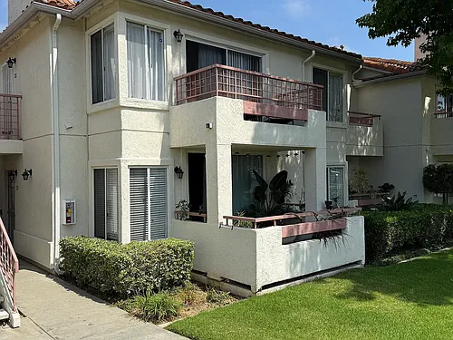 445 Ribbon Beach Way Photo 1