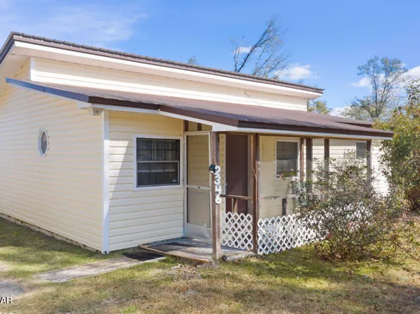 2346 Breese Ct, Alford, FL 32420