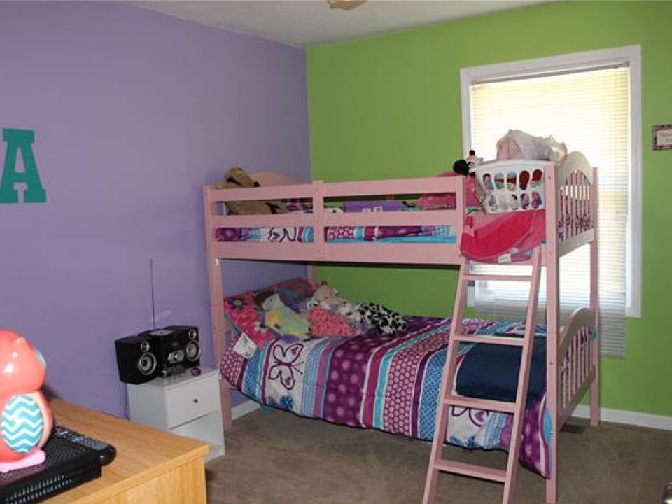 2nd image of 117 Meadow Brook Dr