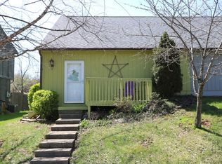 1338 Leaning Tree Ln, Lexington, KY 40517