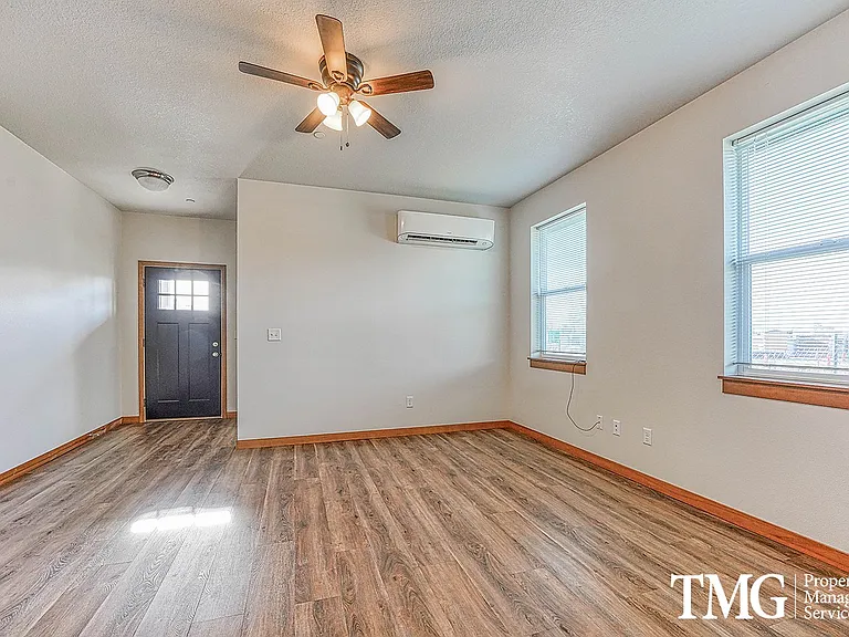 3251 Lewis Ln — Photo 6