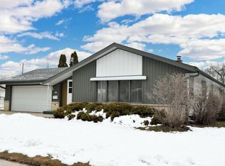 8712 W Helena St, Milwaukee, WI 53224