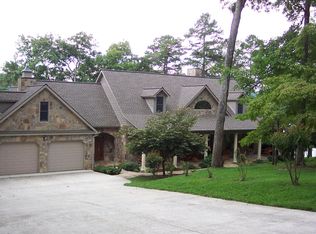 180 Cedar Creek Pt, La Follette, TN 37766
