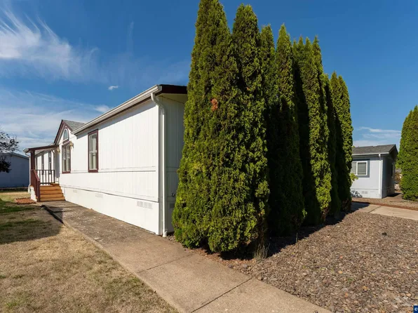 2601 NE Jack London St Unit 163, Corvallis, OR 97330