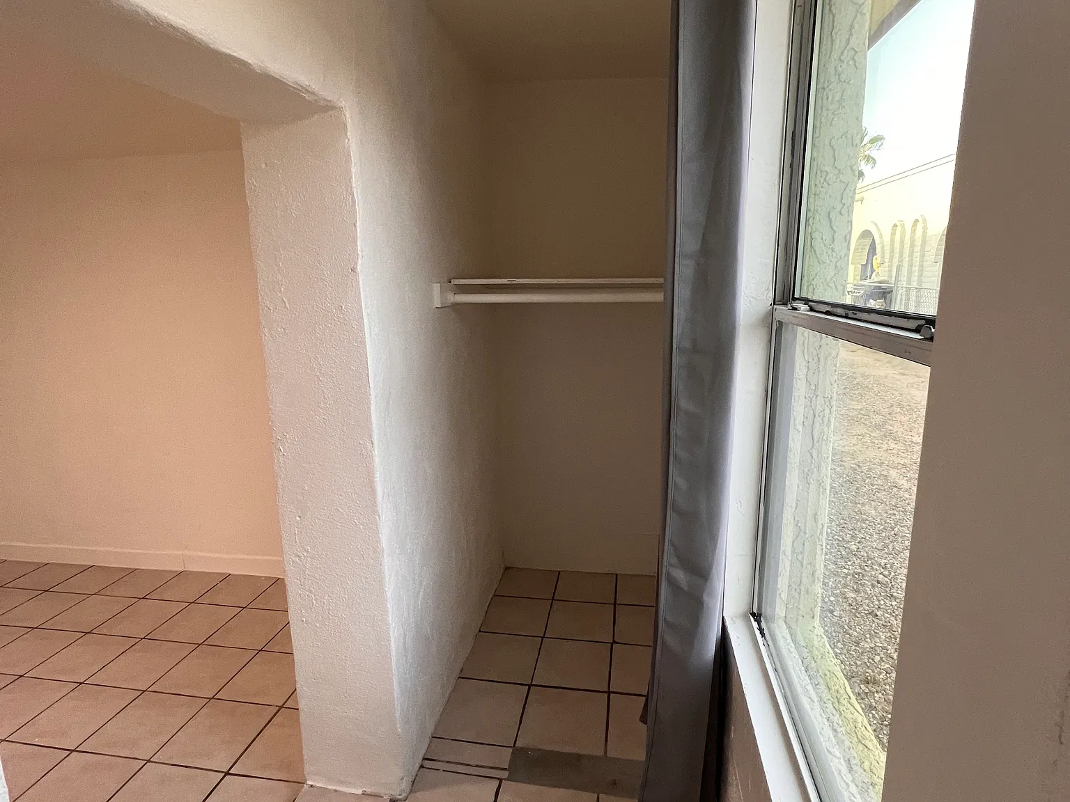 2 bed, 800 sqft, $1,150 — Photo 4