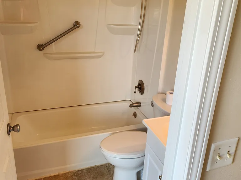 58 N Shore Blvd #58 — Photo 11