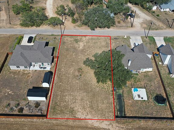 2nd image of 1108 Devine Dr LOT 11