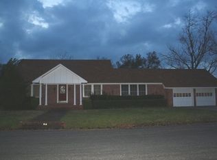 735 N 7th St, Silsbee, TX 77656