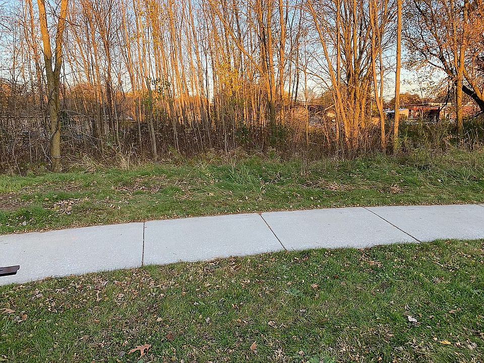 2nd image of 734 Olive Tree Ct Lot 1