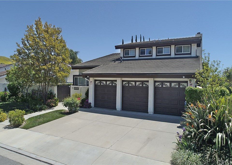 1st image of 26920 Calamine Dr