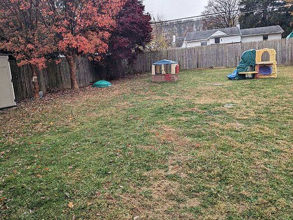 3rd image of 3508 Hazelwood Ave