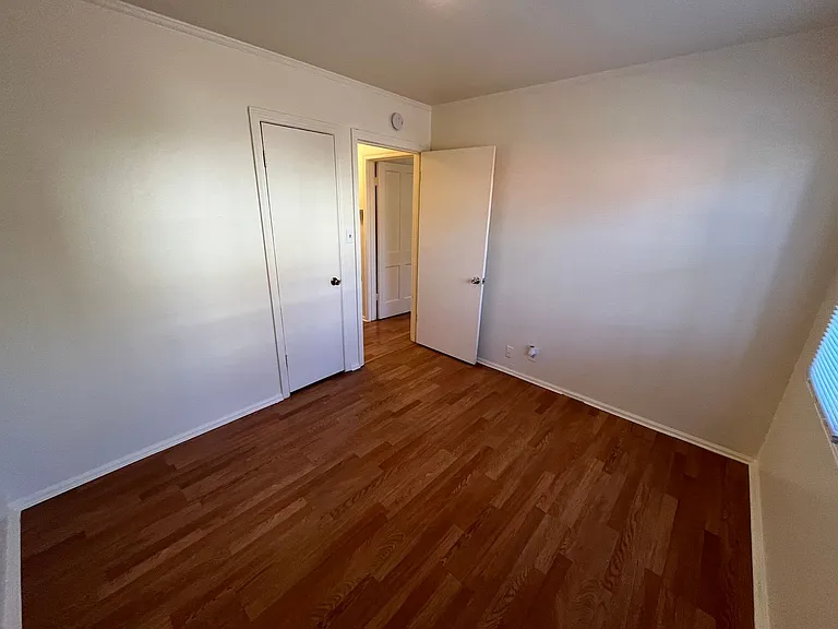 521 Hilmar St — Photo 17