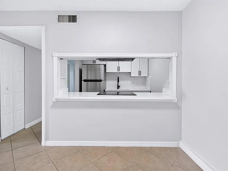 3272 S Semoran Blvd #11 — Photo 9