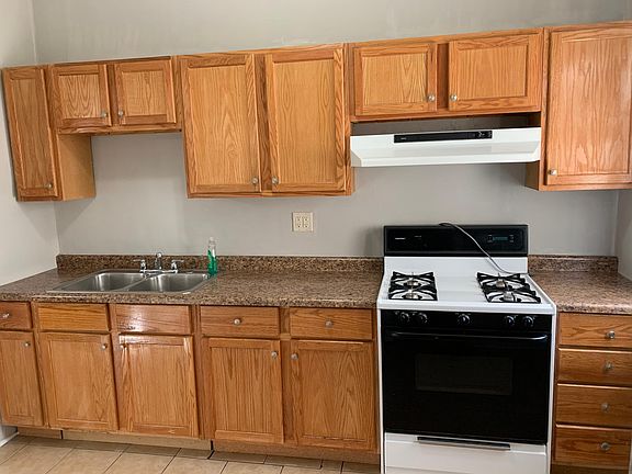 4th image of 4416 N Wolcott Ave #3