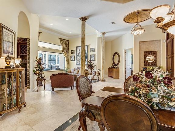 5th image of 3113 W Orange Country Club Dr