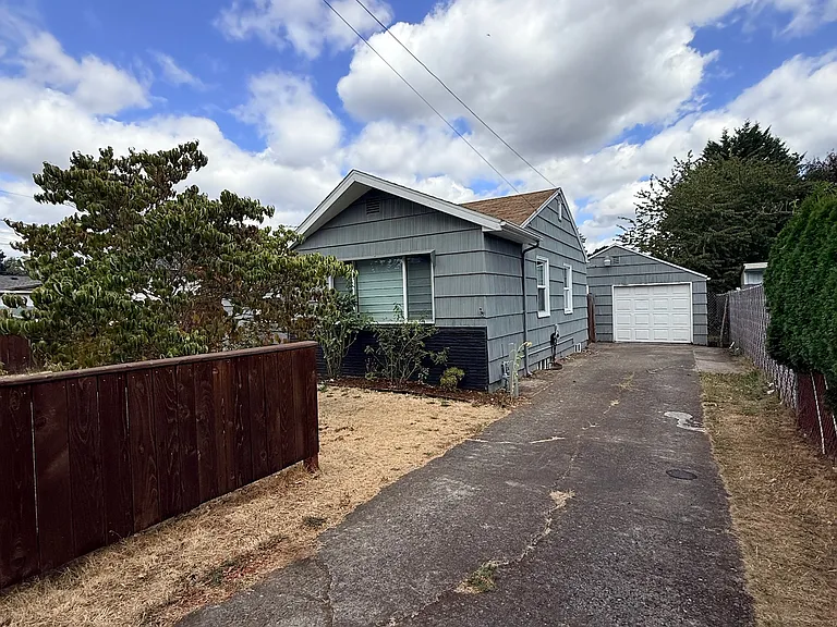 7324 SE 84th Ave — Photo 2