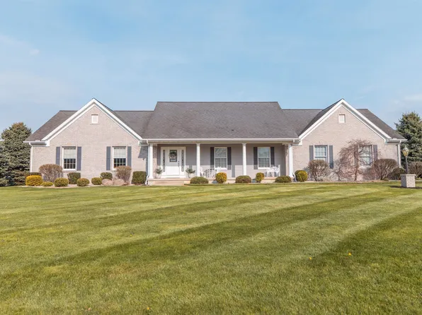 5490 N Sawgrass Ln, Leesburg, IN 46538