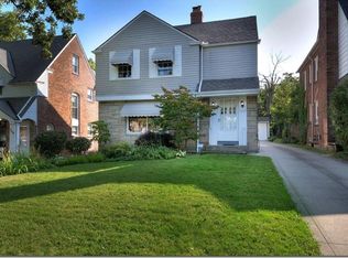 3699 Daleford Rd, Shaker Heights, OH 44120