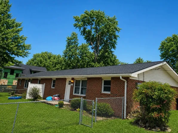 594 Old Highway 64, Etowah, NC 28729