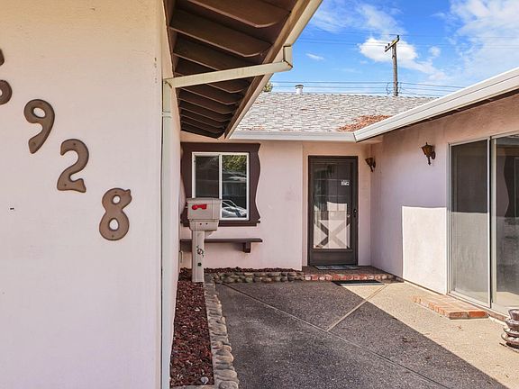 3rd image of 6928 Forman Way