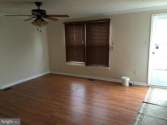 2nd image of 4745 Hersand Ct