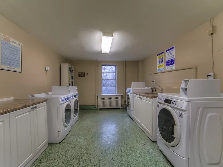 2645 Bloor St W #302 — Photo 16