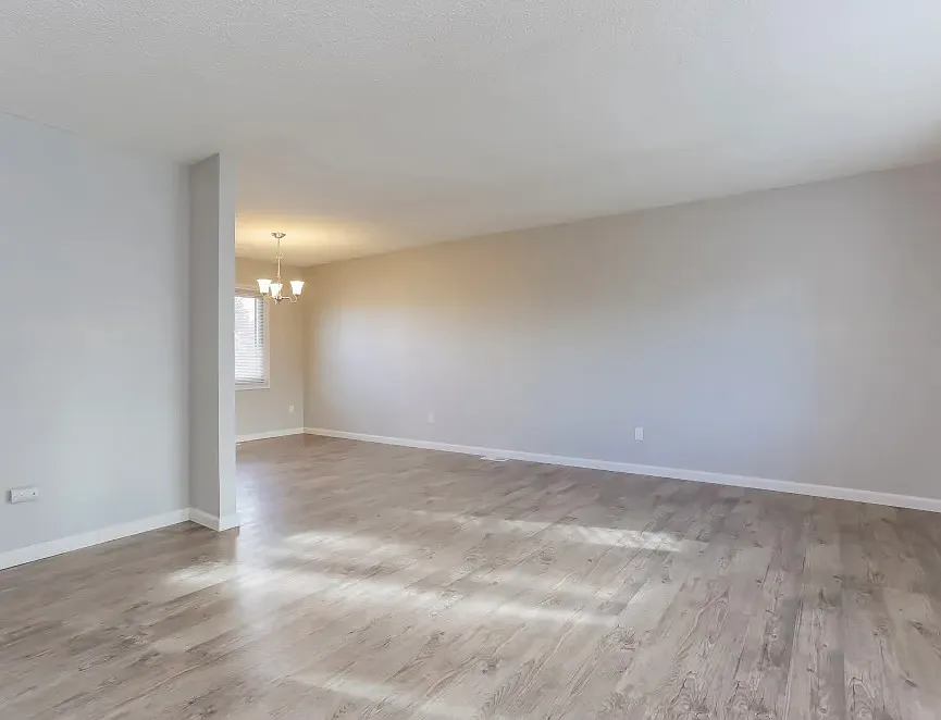 4 bed, 2.0 bath, 1542 sqft, $2,408 — Photo 3