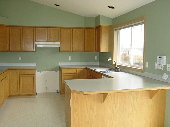 3rd image of 7900 262nd St NW